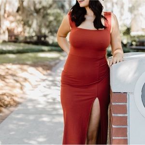 HOT REFORMATION CASSI MIDI DRESS